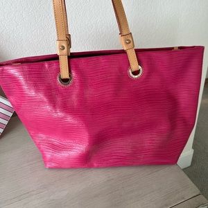 Dooney and Bourke tote purse